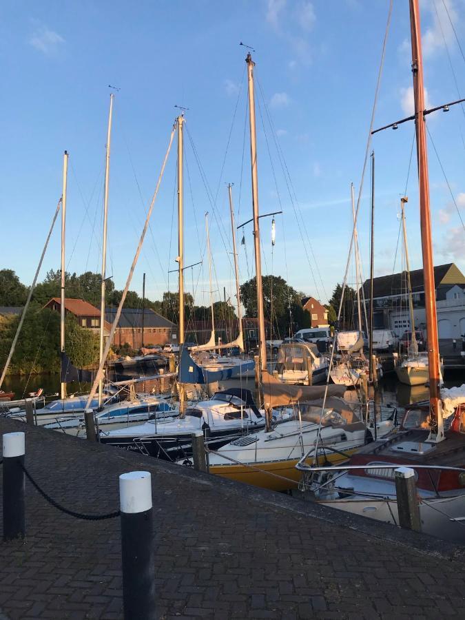 Stad aan 't Haringvliet B&B Logeren Bij De Burgemeester מראה חיצוני תמונה